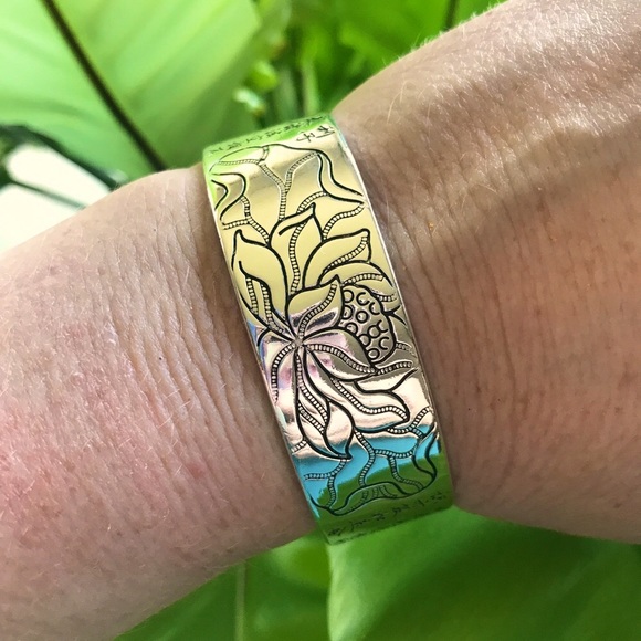 High-quality lotus Asian engraved Silver bracelet - Picture 3 of 8